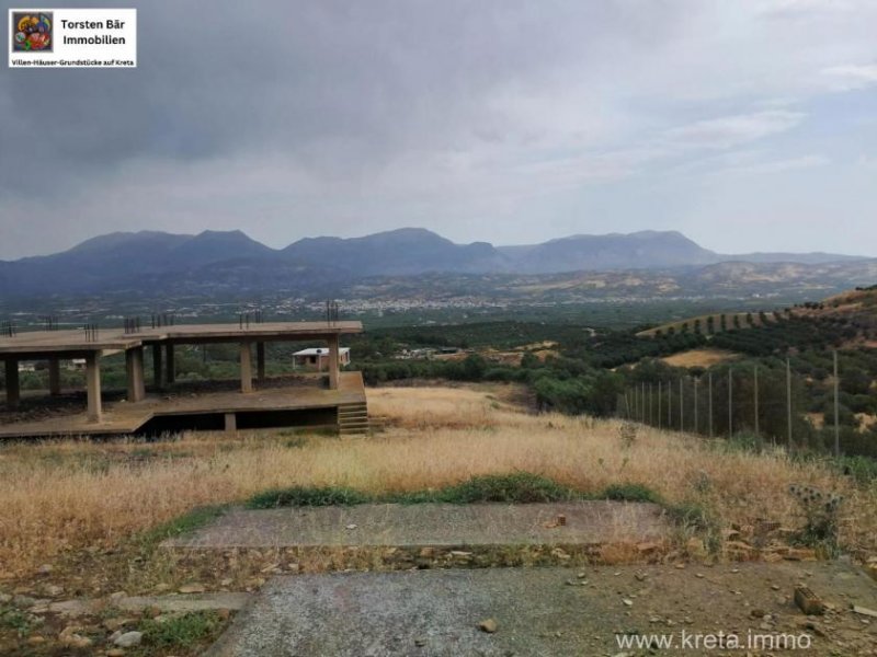 Pombia Kreta, Pompia Rohbau 240m²Wfl. auf einem 6.000 m² Grundstück Haus kaufen